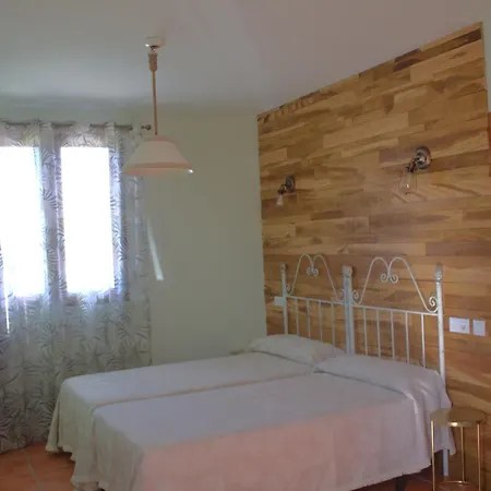 La Flor Del Naranjo Holiday home Cadalso